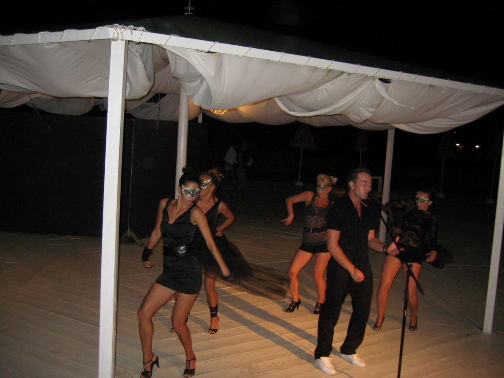 show 2011_18